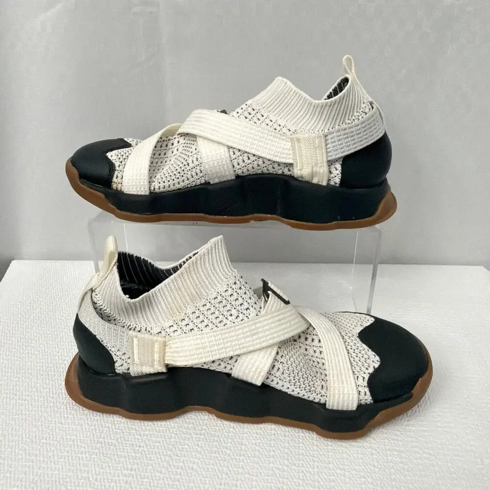 Chaco Z/Ronin Shoes Women's Size 7 White Black Sport Hiking Trail Comfort